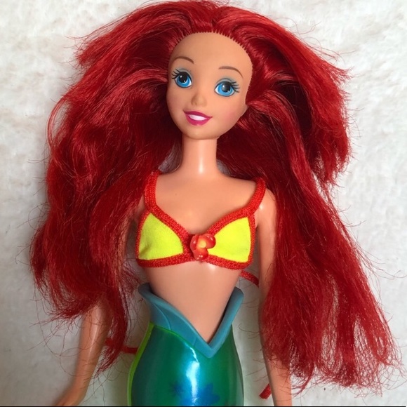 1997 Ariel Disney Doll + Two Princess Dress set - Picture 2 of 6